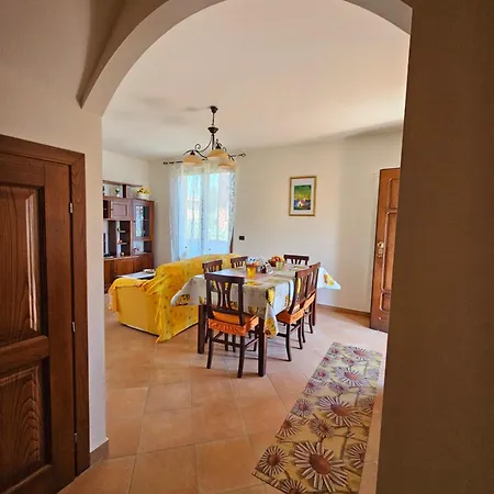 Il Giglio Apartment *